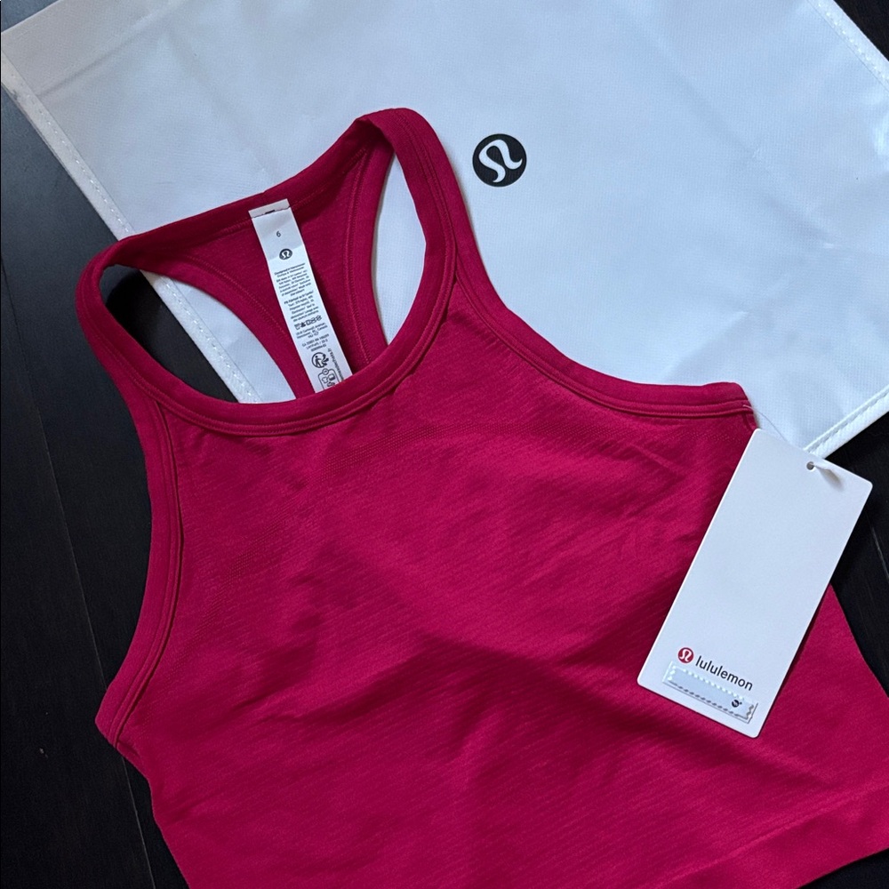 LULULEMON SWIFTLY TECH CROPPED RACERBACK TANK 2.0 in PINK DRAGONFRUIT SZ 6 NWT - Picture 2 of 6